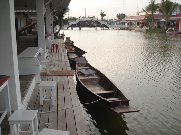 ตลาดน้ำหัวหิน - นั่งเรือชมตลาดน้ำหัวหิน